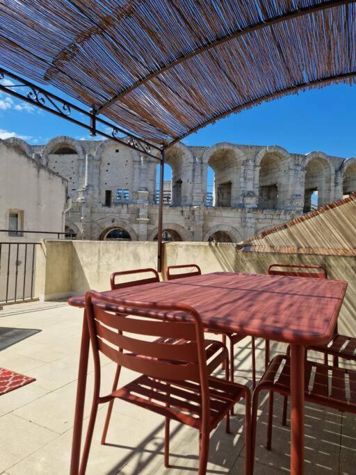 Les Arenes Villa Arles Buitenkant foto